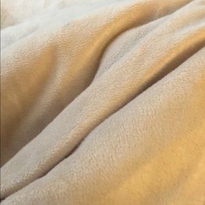 Meet your Posher, Robyn